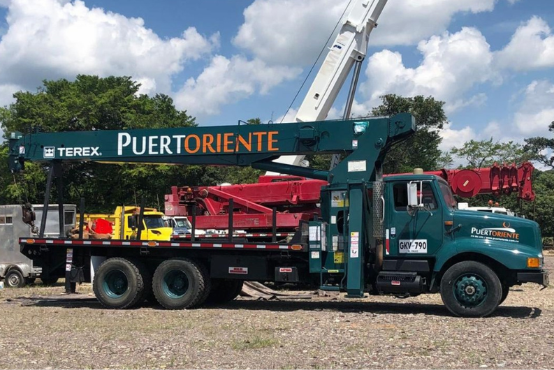 CAMION GRUA